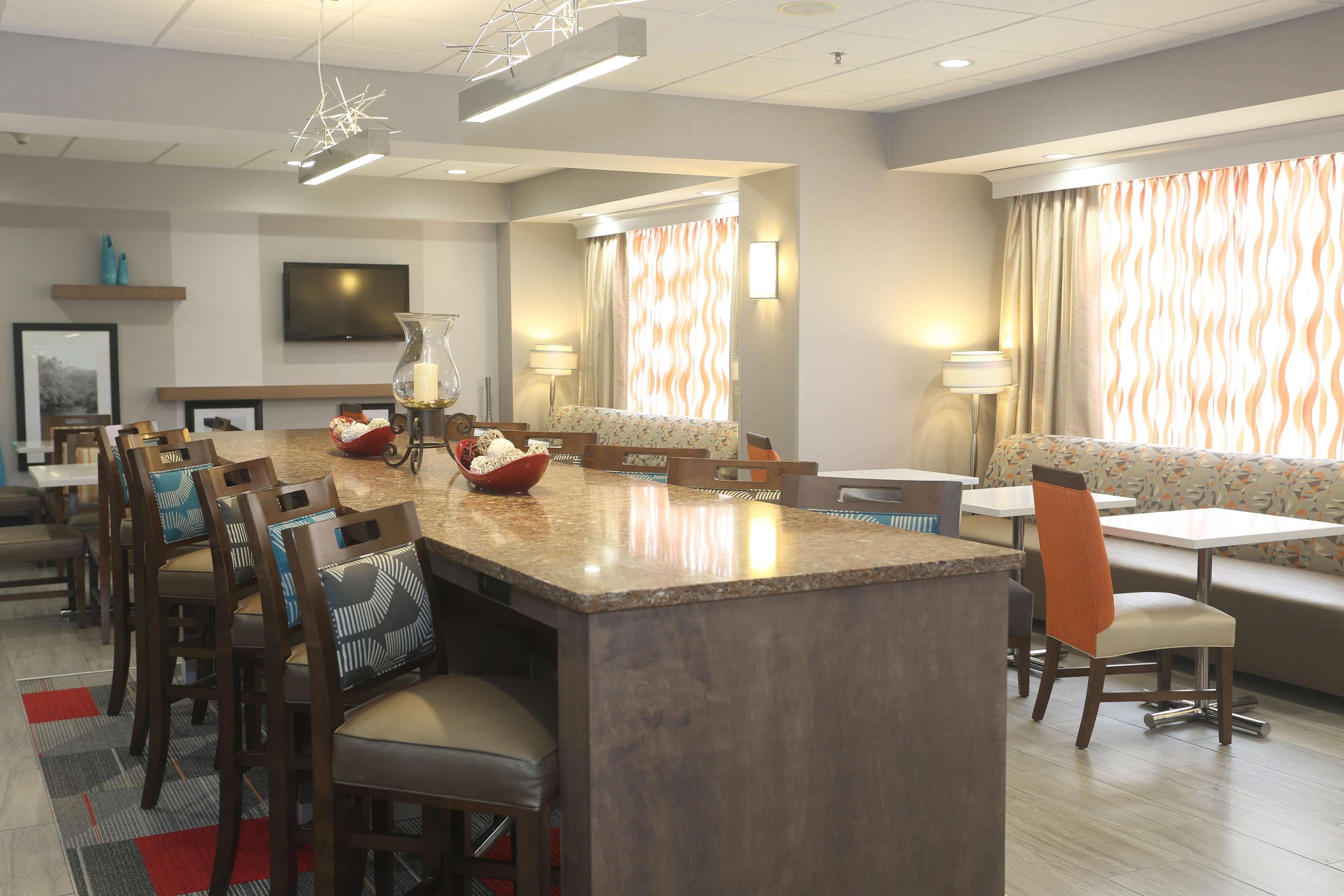 Hampton Inn Owego Exteriér fotografie