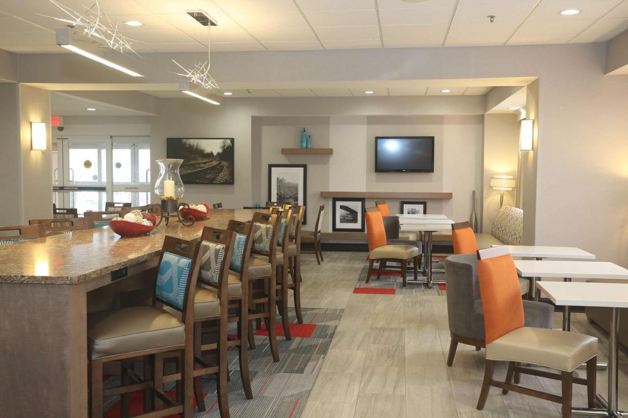 Hampton Inn Owego Exteriér fotografie