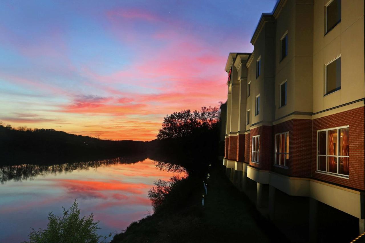 Hampton Inn Owego Exteriér fotografie